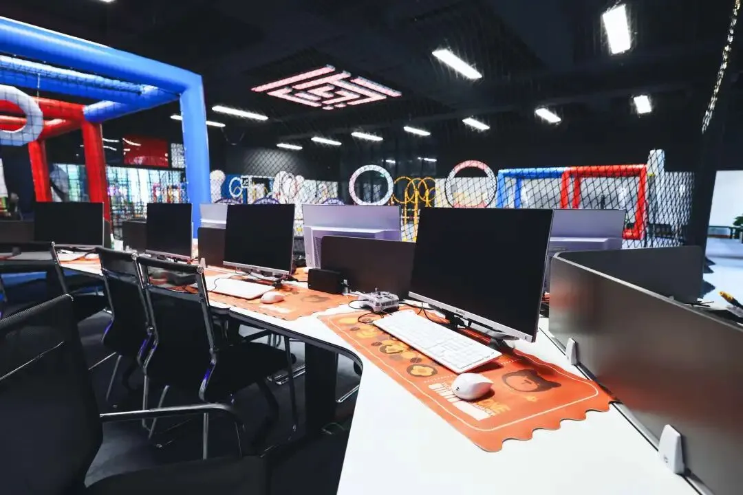 别在庄里卷书包房、省内卷异地中考,看看这些去海南的家长和孩子 第15张