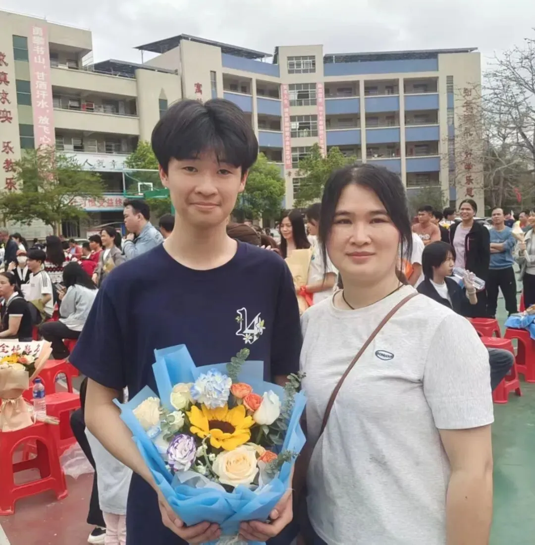 怀集一中幸福学校举行2026年中考百日誓师活动 第72张