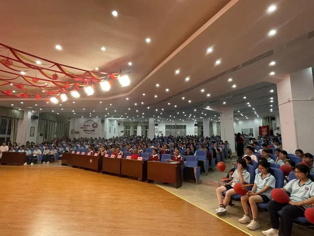 百日砺剑磨锋芒,少年逐梦向中考——纪中浪网中学举行初三中考百日誓师大会 第10张