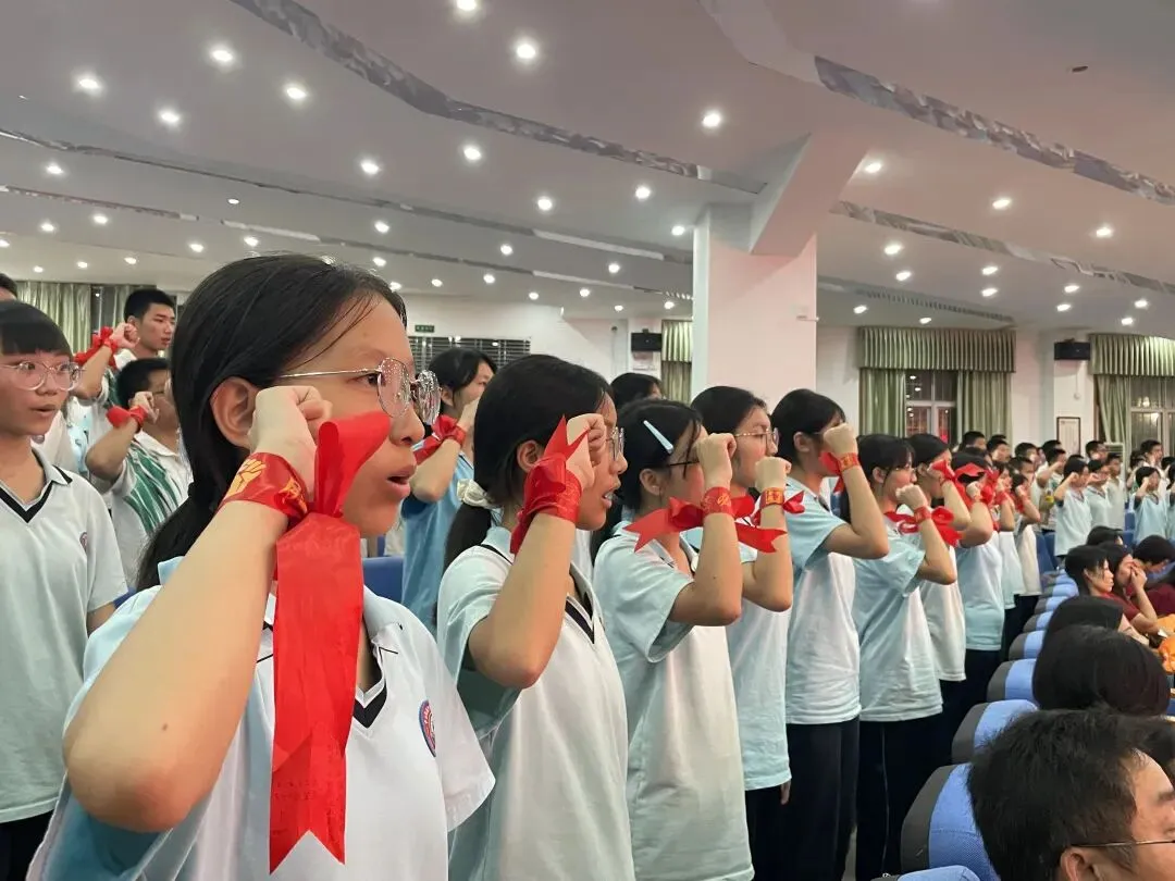 百日砺剑磨锋芒,少年逐梦向中考——纪中浪网中学举行初三中考百日誓师大会 第30张