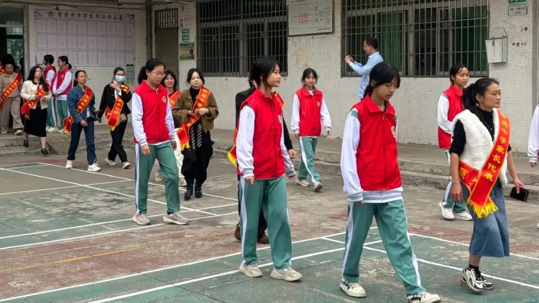 百日砺剑战中考 策马扬鞭圆梦行——2026年智勇中学百日誓师大会 第76张