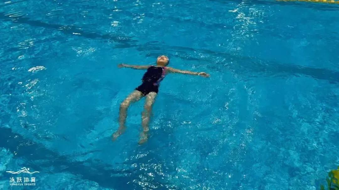 中考冲刺+全龄适配!泳跃游泳馆128元抢3节一对一私教课,高效学泳正当时! 第4张