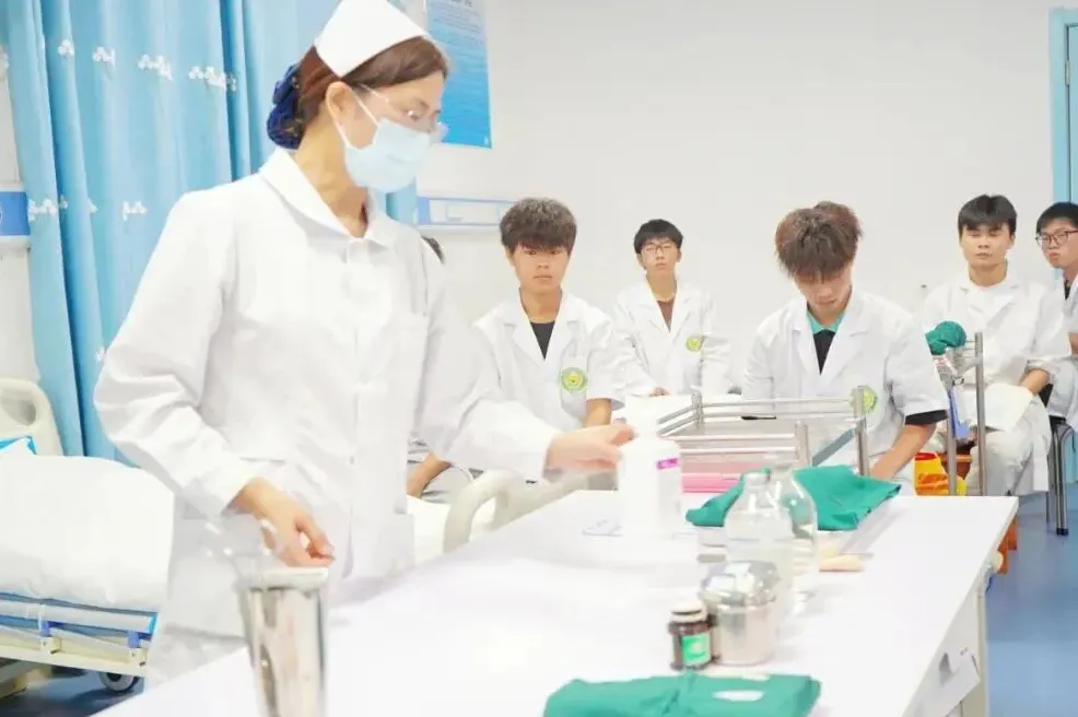 中考低分必看丨2026广州涉外经济职业技术学院中职部丨护理、宠物医疗、可拿护士资格证 第28张