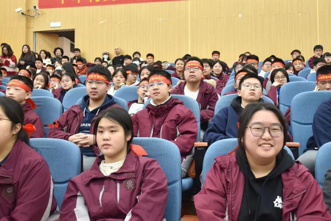 【培文动态】“勇夺六连冠 再创新辉煌”中考百日动员大会圆满举行! 第33张 【培文动态】“勇夺六连冠 再创新辉煌”中考百日动员大会圆满举行! 第33张