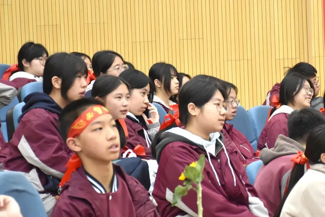 【培文动态】“勇夺六连冠 再创新辉煌”中考百日动员大会圆满举行! 第34张 【培文动态】“勇夺六连冠 再创新辉煌”中考百日动员大会圆满举行! 第34张