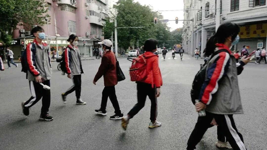 中考即将大变天?考试开卷、不分快慢班、全员100%直升高中! 第14张