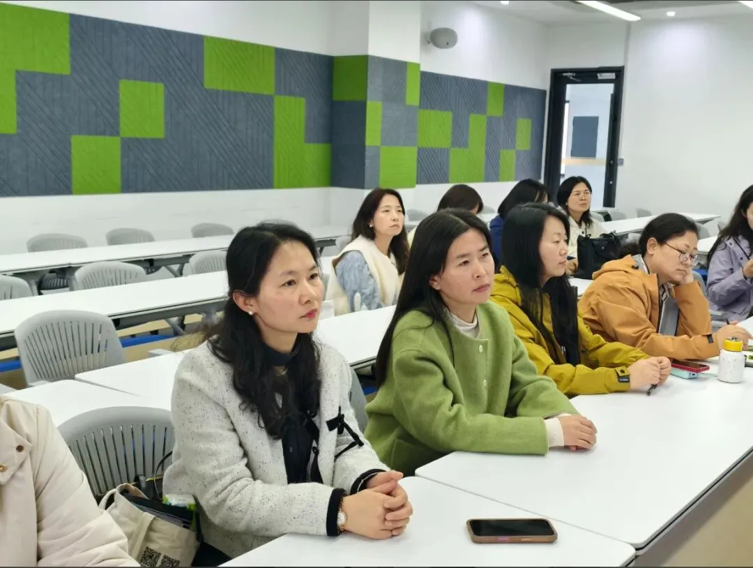 一院一品|精准把脉四级备考,优化模考与专项训练——大学英语教研室召开专题教研会议 第10张 一院一品|精准把脉四级备考,优化模考与专项训练——大学英语教研室召开专题教研会议 第10张