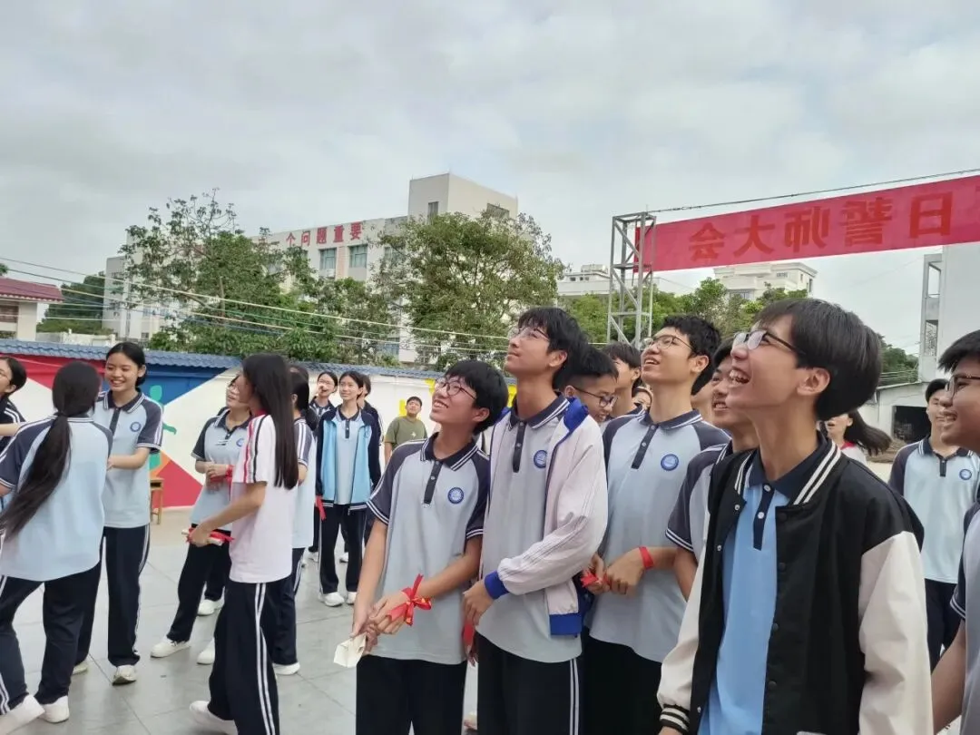 争分夺秒砺志百日 披荆斩棘决胜中考——电白区旦场中学2026年百日冲刺誓师大会圆满举行 第44张