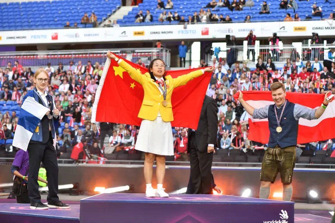 从中考失利到世界技能大赛冠军,她用4年完成人生逆袭 第4张 从中考失利到世界技能大赛冠军,她用4年完成人生逆袭 第4张