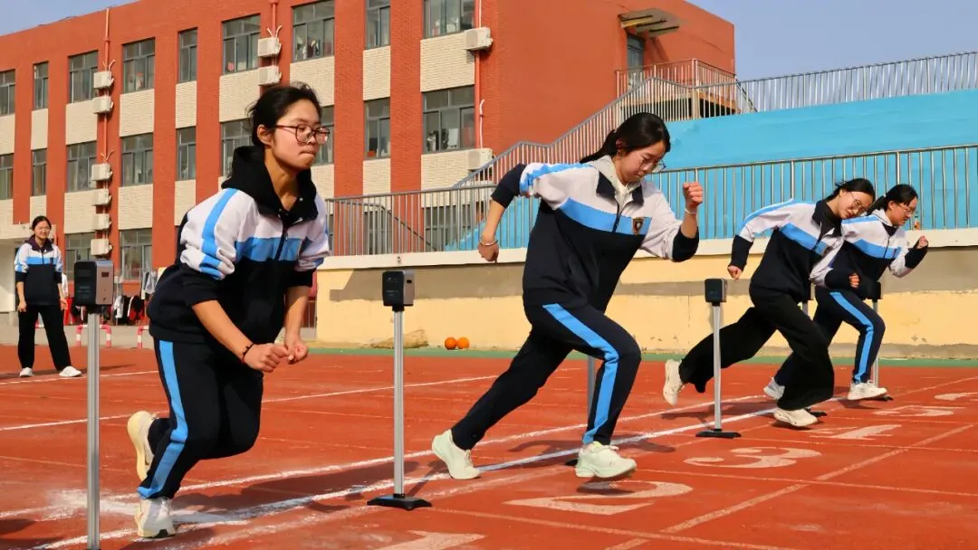 华杰学子今日“亮剑”!这场模拟考,让他们心里更有底了 第4张