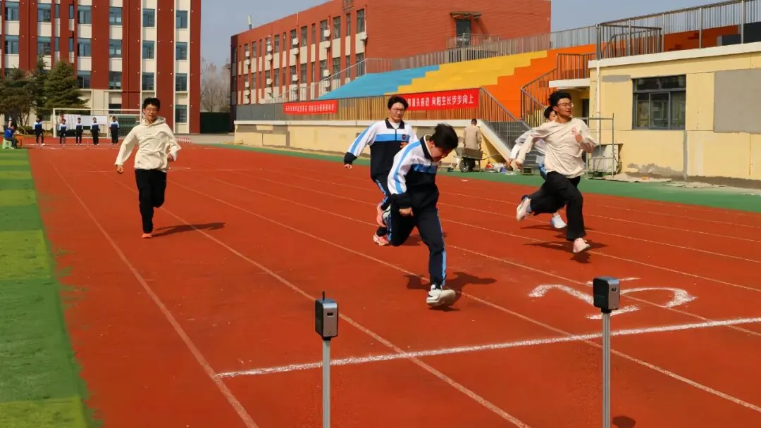 华杰学子今日“亮剑”!这场模拟考,让他们心里更有底了 第7张