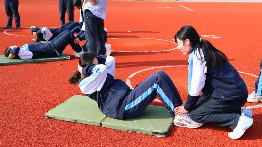 华杰学子今日“亮剑”!这场模拟考,让他们心里更有底了 第19张