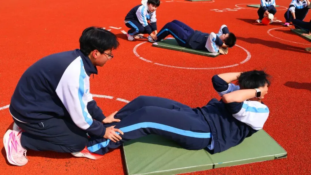 华杰学子今日“亮剑”!这场模拟考,让他们心里更有底了 第20张