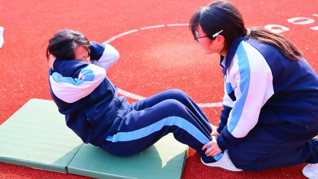 华杰学子今日“亮剑”!这场模拟考,让他们心里更有底了 第21张