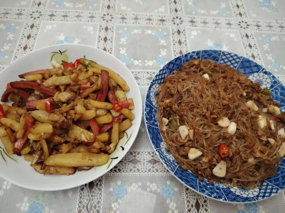 离中考不到60天,厌学的儿子依然在“画大饼”,一个“间歇性焦虑”妈妈的自我反省 第1张