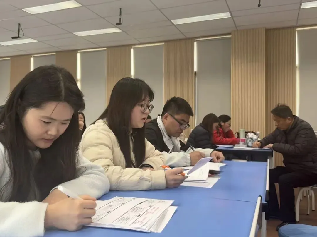 【广行博识】同课异构研策略,精备细磨助中考——华东师范大学广陵实验初级中学九年级数学教研活动纪实 第4张