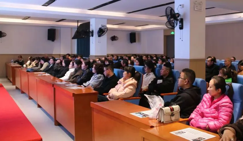 家校携手,护航中考——黄红蓝美育2026美术专业生统考讲解会回顾 第9张