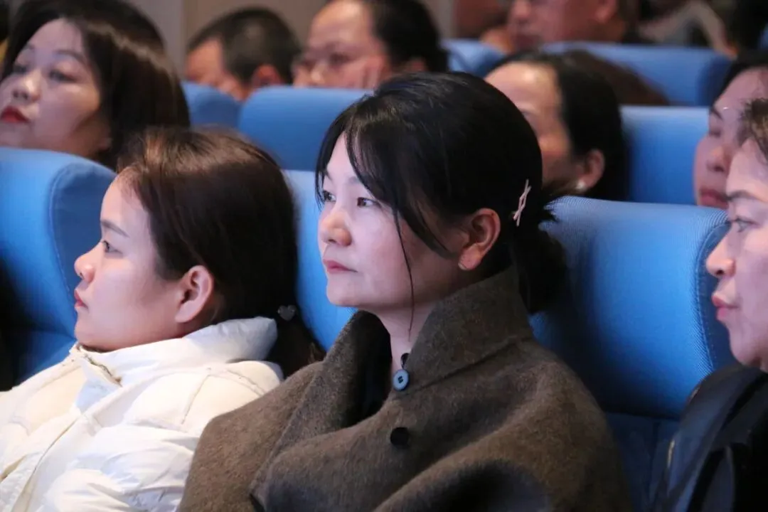 家校携手,护航中考——黄红蓝美育2026美术专业生统考讲解会回顾 第13张