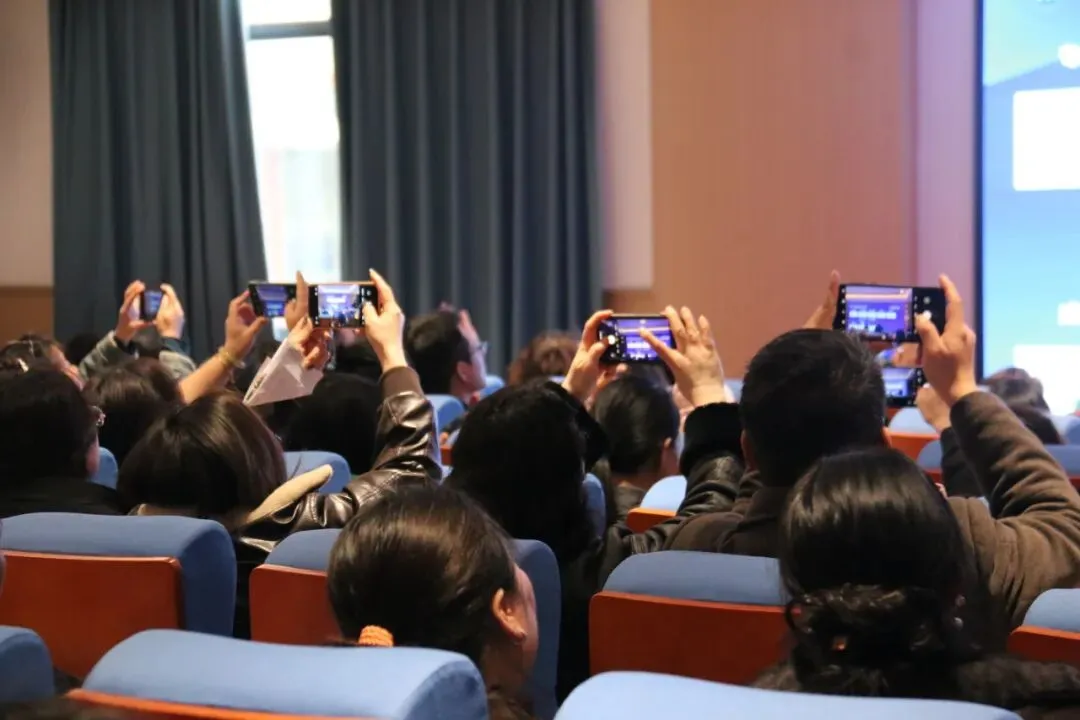 家校携手,护航中考——黄红蓝美育2026美术专业生统考讲解会回顾 第19张