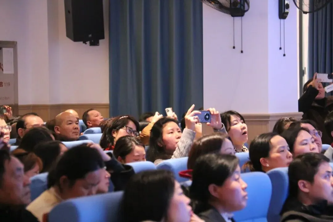 家校携手,护航中考——黄红蓝美育2026美术专业生统考讲解会回顾 第20张