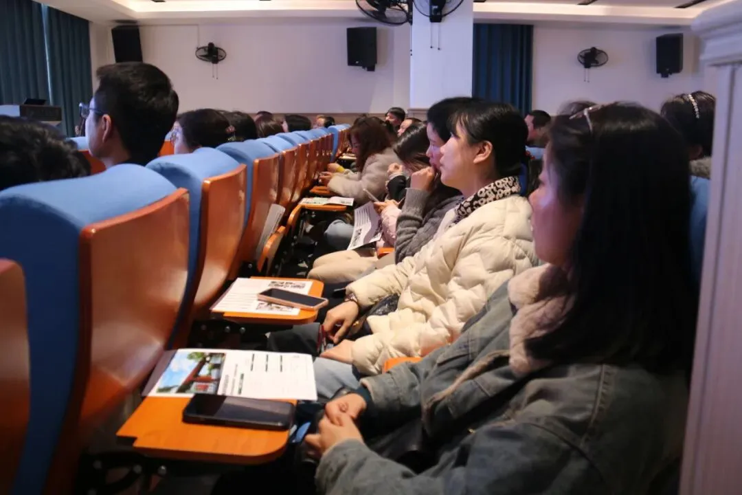 家校携手,护航中考——黄红蓝美育2026美术专业生统考讲解会回顾 第27张