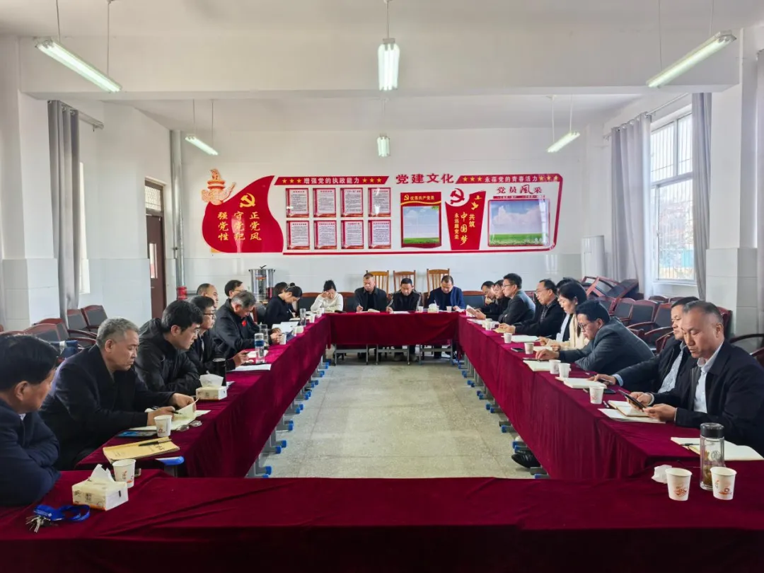 东明县教研室组织召开中考备考研讨会(第二场) 第1张