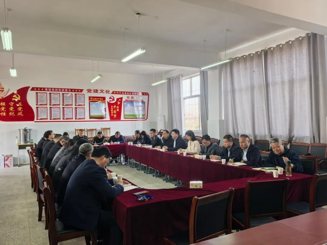 东明县教研室组织召开中考备考研讨会(第二场) 第2张