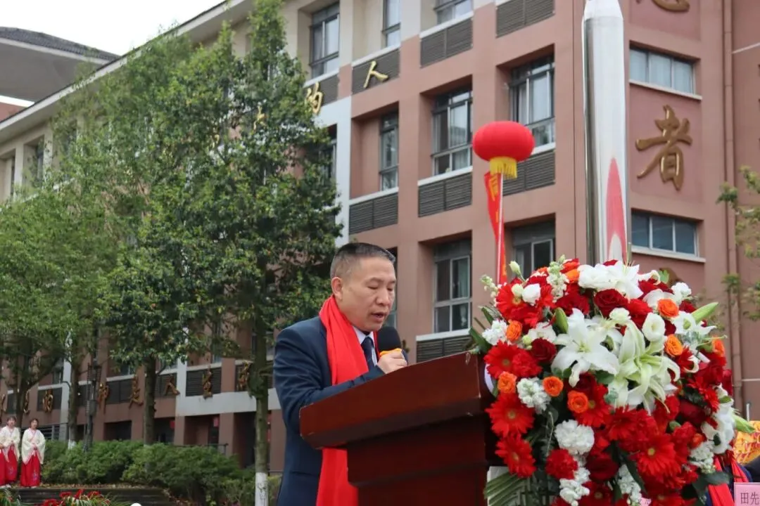 【三中发布·中考誓师】独山县第三中学2026年中考誓师大会成功举办 第11张 【三中发布·中考誓师】独山县第三中学2026年中考誓师大会成功举办 第11张