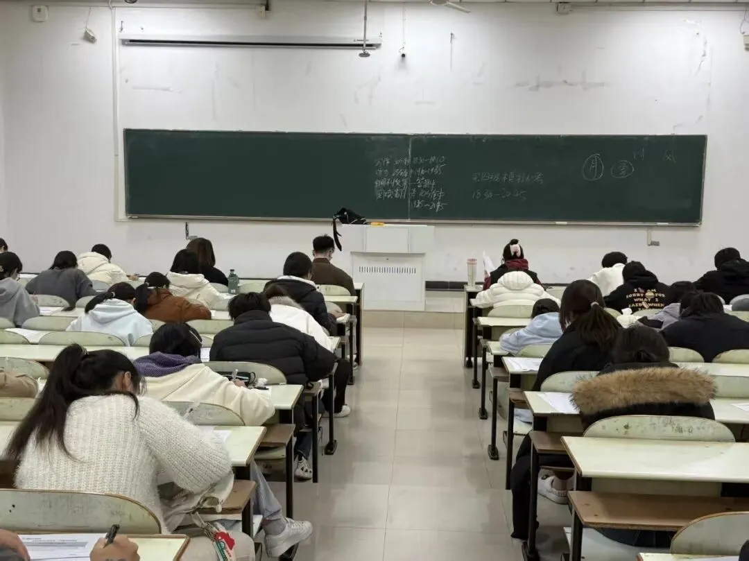 【砺山公法学院开展英语四级模拟考试活动 第1张