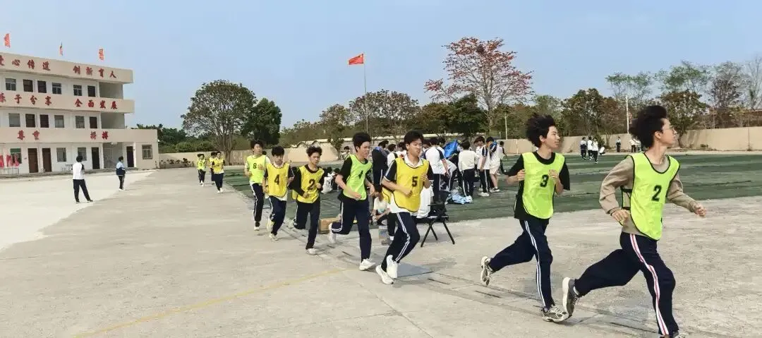 我校九年级体育模拟考试顺利举行 分三考区实战检验备战成效 第2张