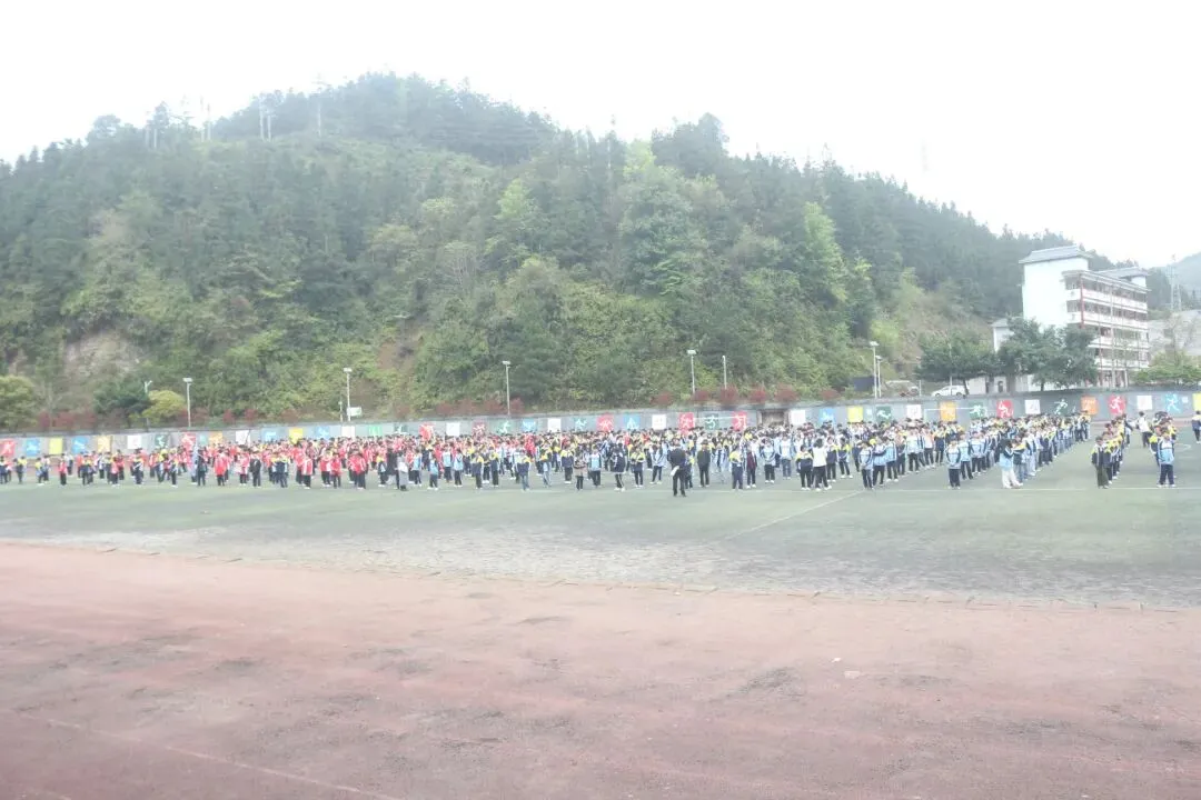 擂响战鼓,决胜中考!从江县宰便中学举行2026年中考誓师大会 第9张