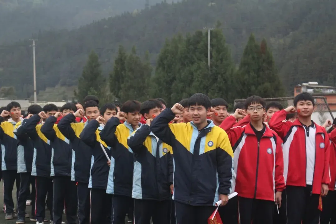 擂响战鼓,决胜中考!从江县宰便中学举行2026年中考誓师大会 第26张