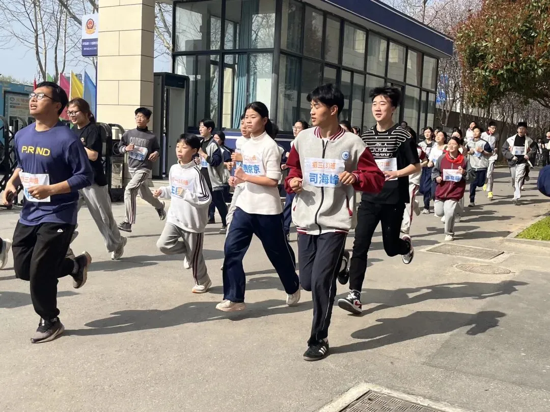 体育中考“隐藏判罚代码”破解:练的再苦,86%的考生都会被扣分 第4张