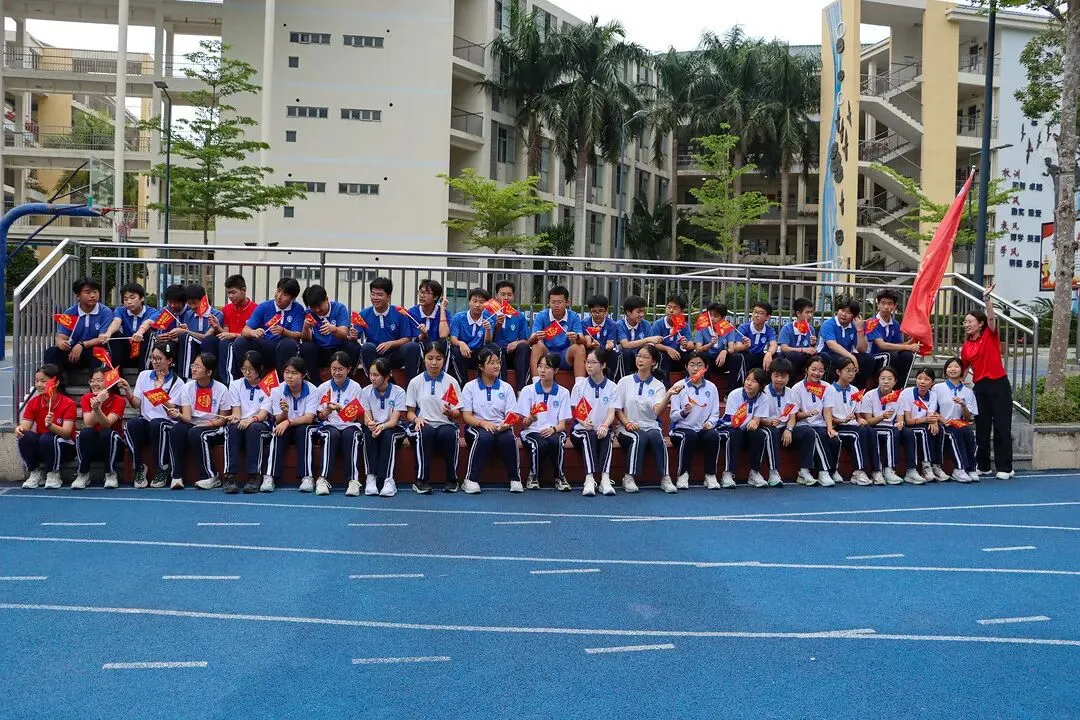 策马扬鞭酬壮志,圆梦中考跃龙门 | 我校2026届初三中考冲刺动员大会圆满举行 第36张 策马扬鞭酬壮志,圆梦中考跃龙门 | 我校2026届初三中考冲刺动员大会圆满举行 第36张