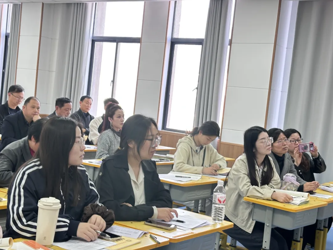 研思共进备中考 城乡携手促提升——牡丹区实验中学道德与法治试题分析暨城乡帮扶大教研活动圆满举行 第13张