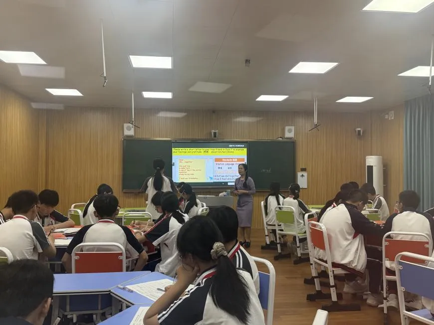 春日视导促深耕 专业引领助中考——茂南区教师发展中心视导组与茂名市第七中学团队到我校进行备考视导工作 第21张 春日视导促深耕 专业引领助中考——茂南区教师发展中心视导组与茂名市第七中学团队到我校进行备考视导工作 第21张