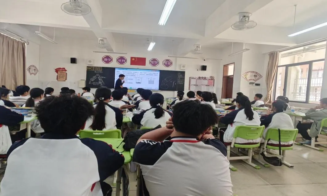 春日视导促深耕 专业引领助中考——茂南区教师发展中心视导组与茂名市第七中学团队到我校进行备考视导工作 第25张 春日视导促深耕 专业引领助中考——茂南区教师发展中心视导组与茂名市第七中学团队到我校进行备考视导工作 第25张