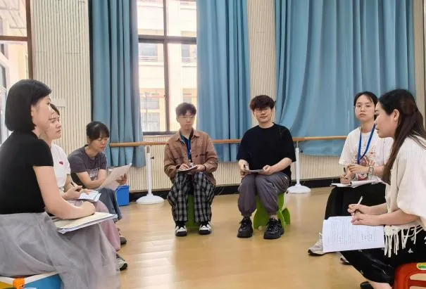 春日视导促深耕 专业引领助中考——茂南区教师发展中心视导组与茂名市第七中学团队到我校进行备考视导工作 第53张 春日视导促深耕 专业引领助中考——茂南区教师发展中心视导组与茂名市第七中学团队到我校进行备考视导工作 第53张