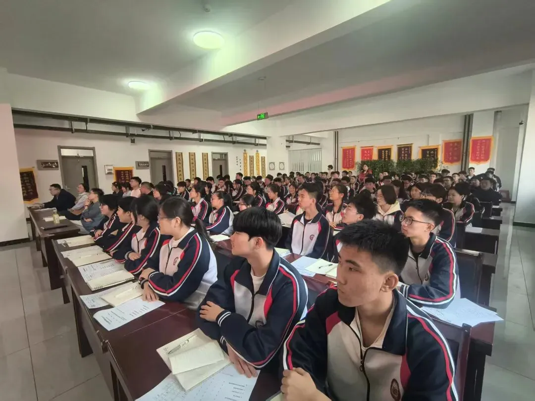 中考百日蓄力 心理护航逐梦——松原市中心医院走进慧仁实验学校开展心理讲座 第4张