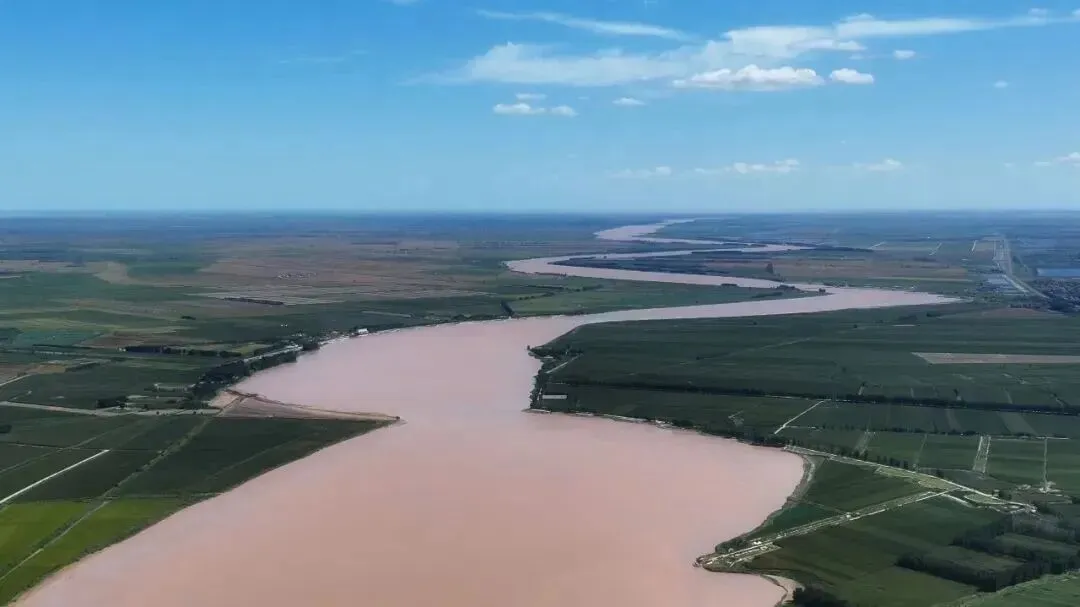 2026年真题:有居民反馈地铁站设置不合理,针对最后一公里存在的难题,领导安排你做调研,请问你怎么做? 第3张