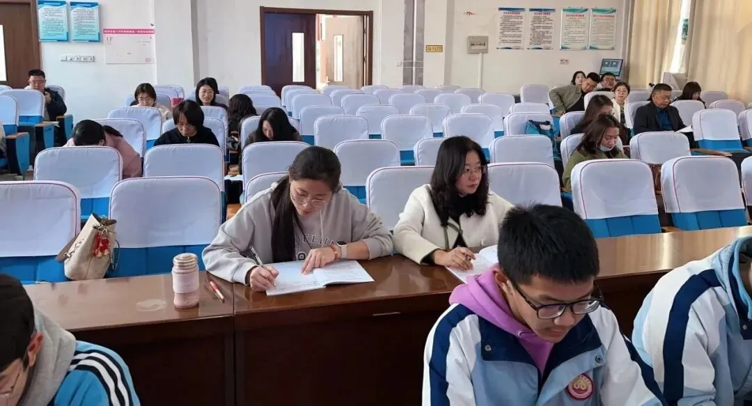 深耕中考备考 赋能提质增效——胶州市初中语文“中考备考增量提质”教学交流活动在李哥庄中学顺利举行 第2张