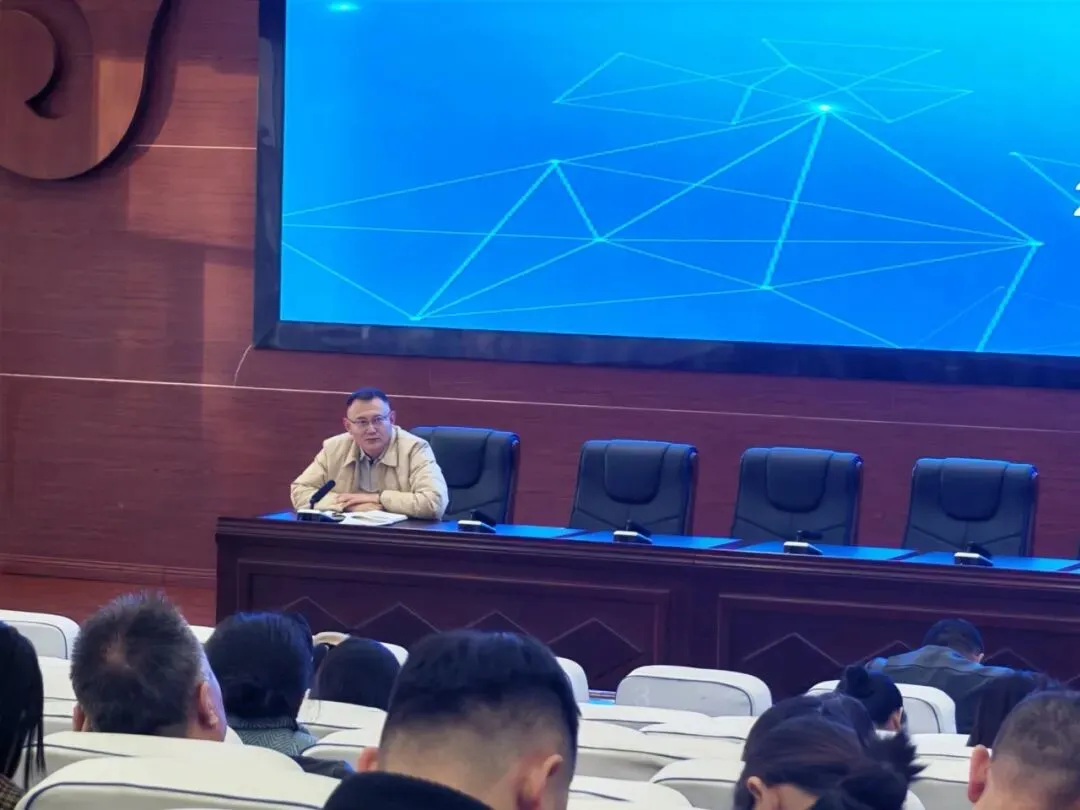 成绩分析|锡盟一中高三级部召开第一次模拟考试成绩分析会 第8张 成绩分析|锡盟一中高三级部召开第一次模拟考试成绩分析会 第8张