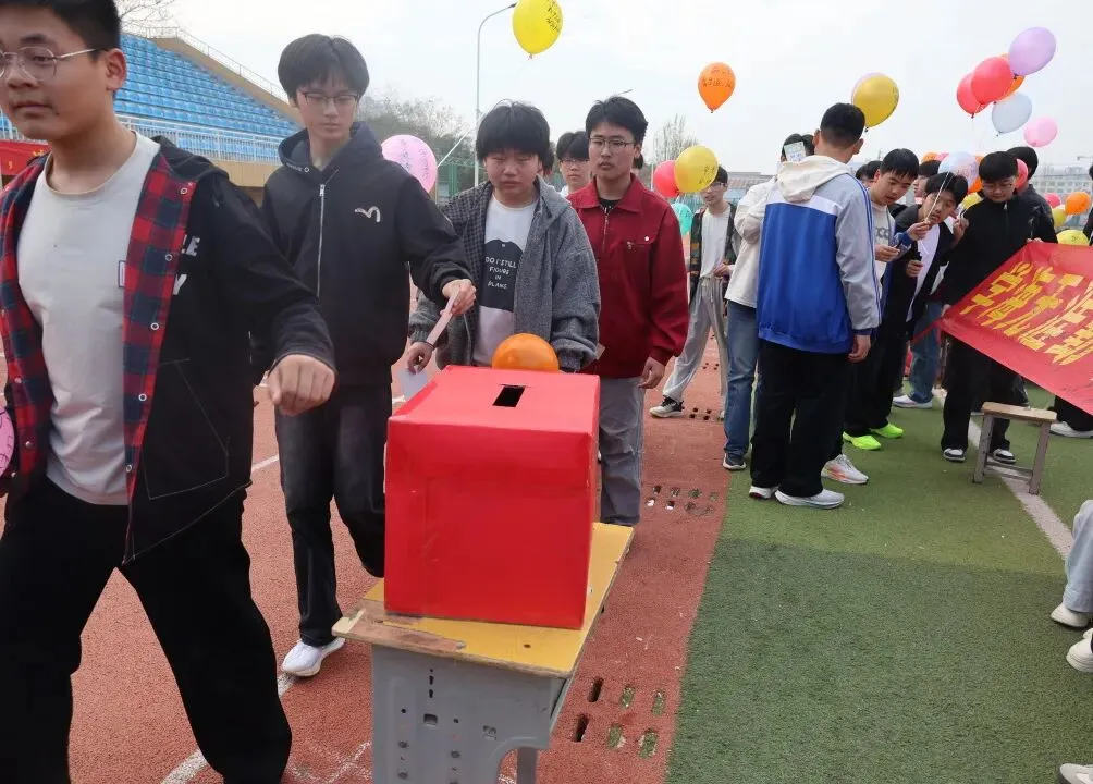 鏖战中考燃青春,拼搏逐梦向未来——鹿邑三高2026届中考誓师大会隆重举行 第18张