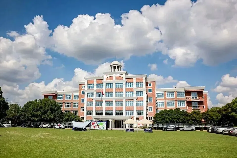2026上海中考录取打响第一枪!初三升学必备,多所学校免中考入学直接上岸优质校! 第6张