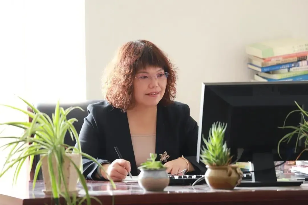 还有81天中考,大丰一女生不想上学,家长午休时间错点了女校长视频…… 第2张