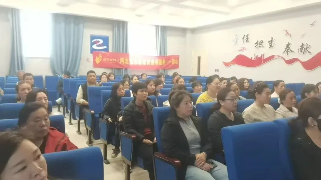 家校同心,助力中考——二中东区举行中考备考讲座 第5张