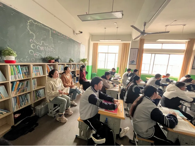 精研复习课堂 聚力中考提质 ——平度市古岘中学中考一轮英语复习听评课活动 第12张