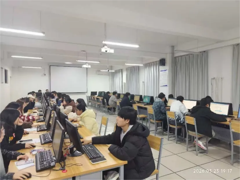 以考促学强技能 模拟实战备考级 —— 工学院工科实验中心组织全校学生参加计算机等级测试 第2张