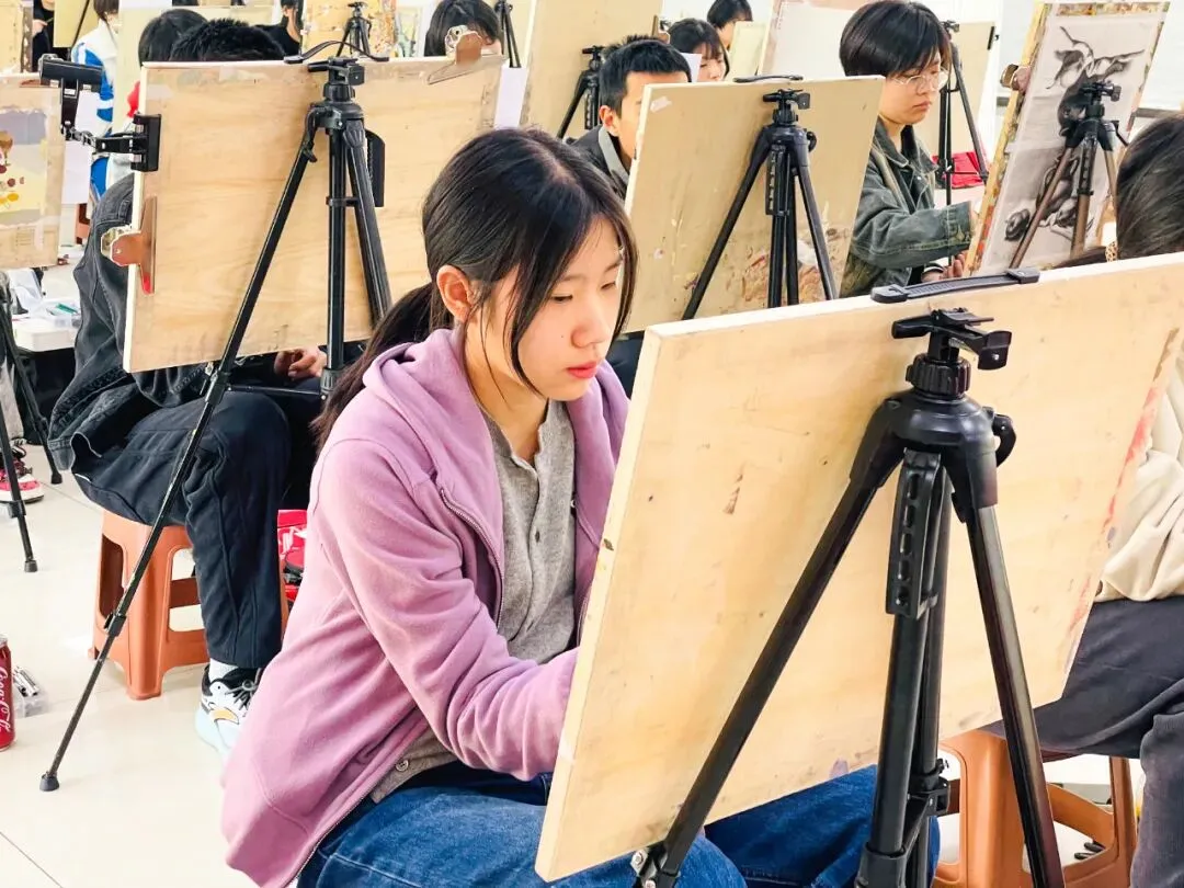 正式开考丨2026年唐山市美术中考首场模拟考试 第25张 正式开考丨2026年唐山市美术中考首场模拟考试 第25张