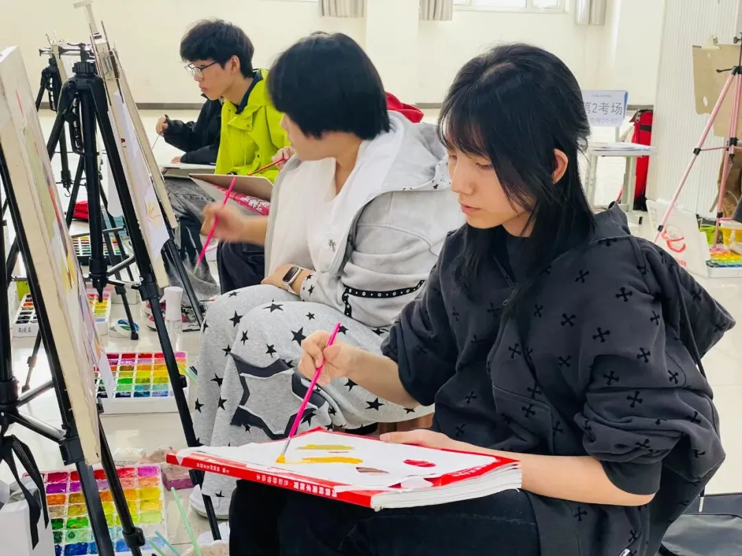 正式开考丨2026年唐山市美术中考首场模拟考试 第45张 正式开考丨2026年唐山市美术中考首场模拟考试 第45张